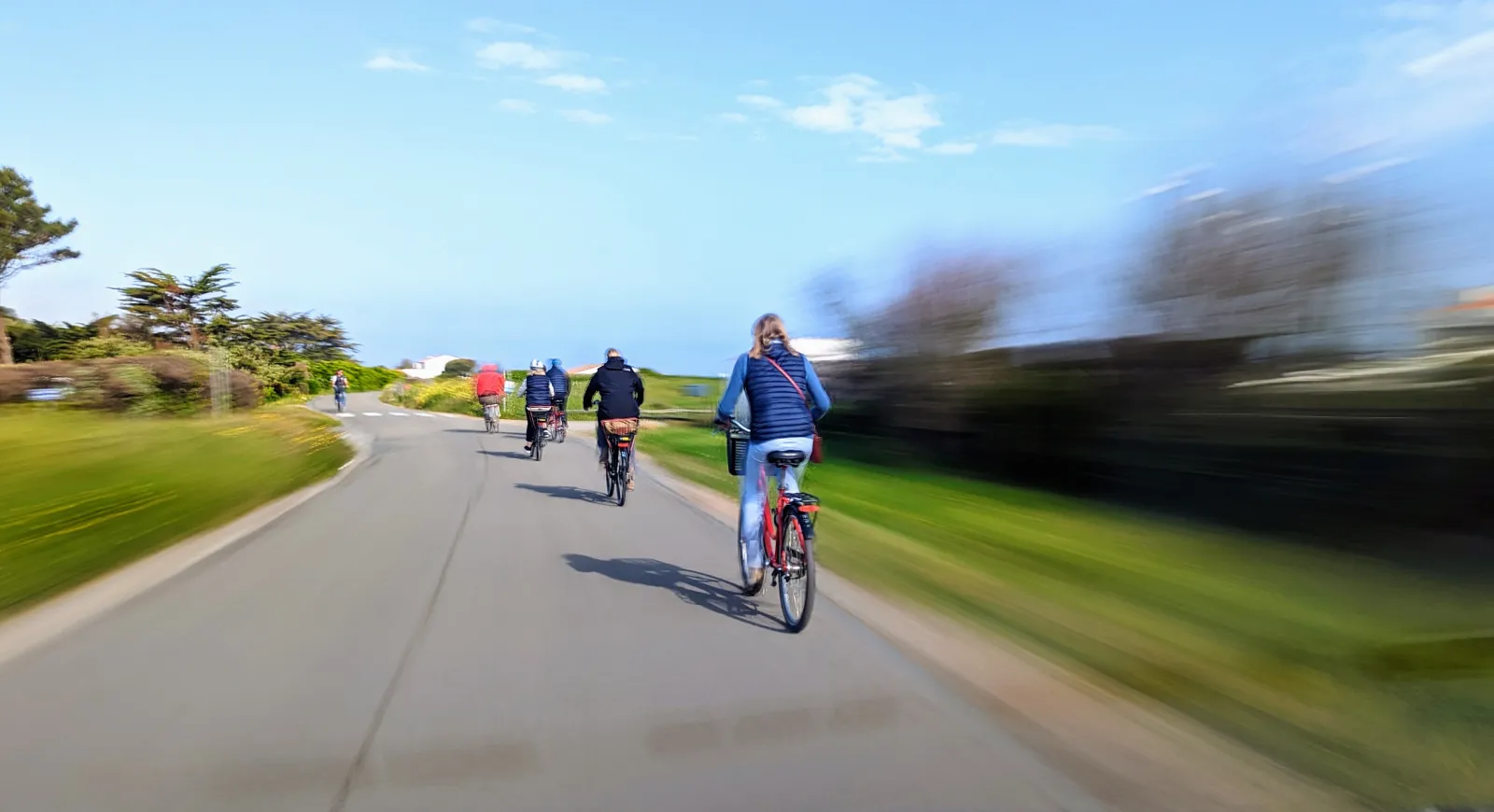 Cyclistes en balade sur l'Île d'Yeu